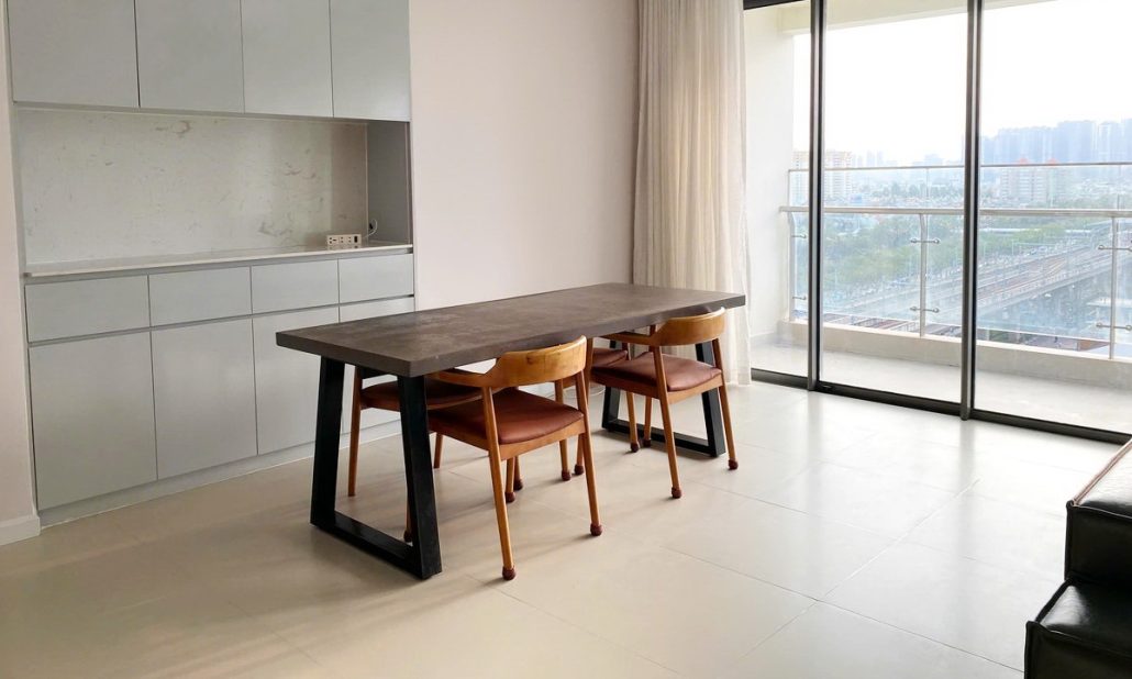 Gateway Thảo Điền cho thuê căn hộ 4 phòng ngủ có nội thất view L81 lầu cao