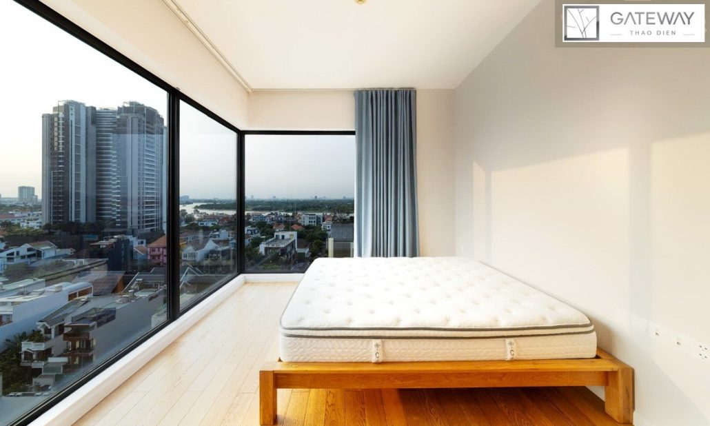Gateway Thảo Điền cho thuê căn hộ 4 phòng ngủ có nội thất view L81 lầu cao