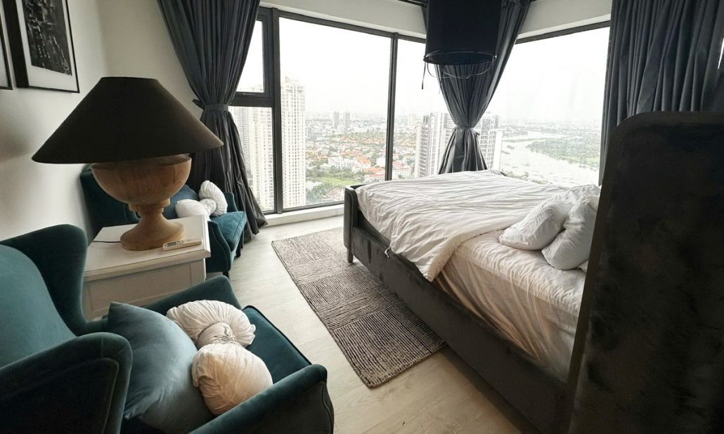 Gateway Thảo Điền 4 phòng ngủ cho thuê nội thất cao cấp view L81 lầu cao